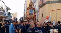 Festa della Madonna della Neve a Torre Annunziata, folla festante per omaggiare la Vergine Bruna