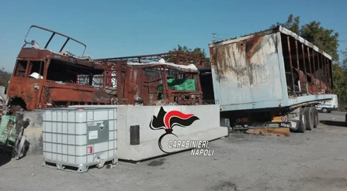 Poggiomarino - Scoperta discarica abusiva di 5500 metri quadrati,  un denunciato