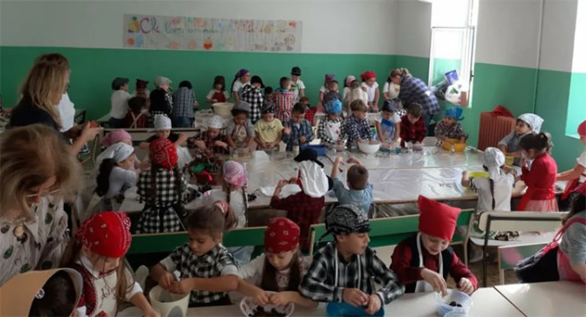 Torre Annunziata - "Festa della Vendemmia" al IV Circolo Didattico "Cesaro"