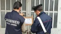 Boscoreale - Opificio clandestino sequestrato dai carabinieri: 3 lavoratori in nero