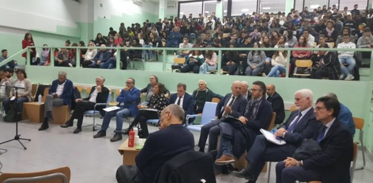 Torre Annunziata – Symposium internazionale “Salviamo il Sarno”