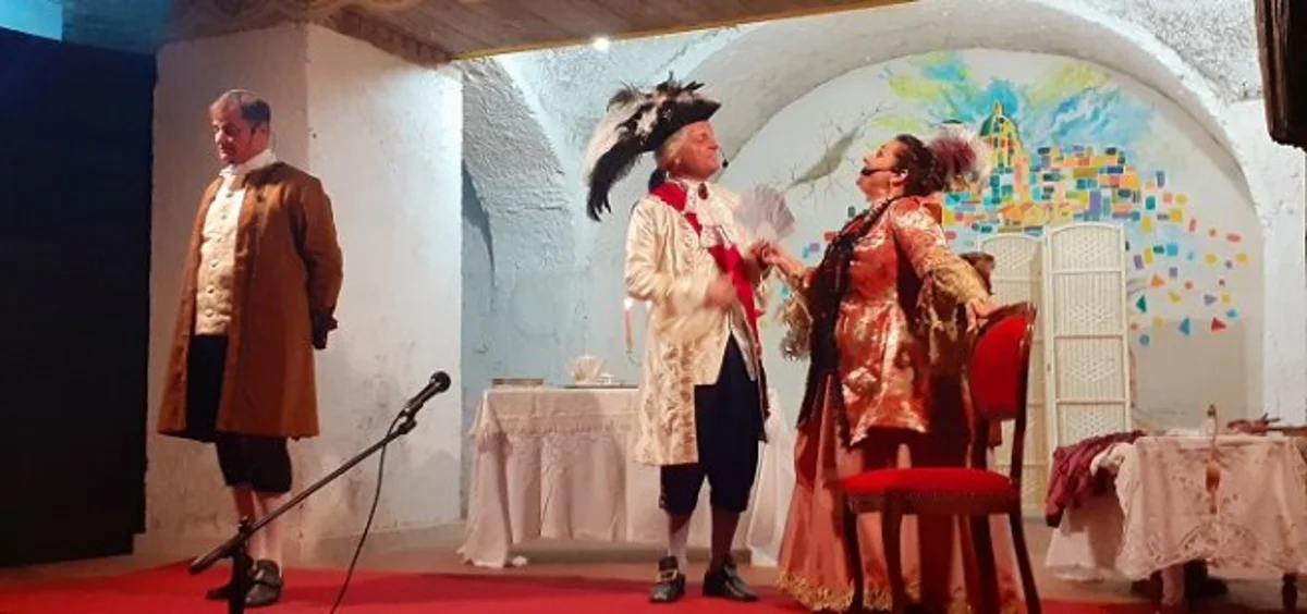 Torre Annunziata - “I colori della regina”, pièce teatrale in atto unico nella Cripta dello Spirito Santo