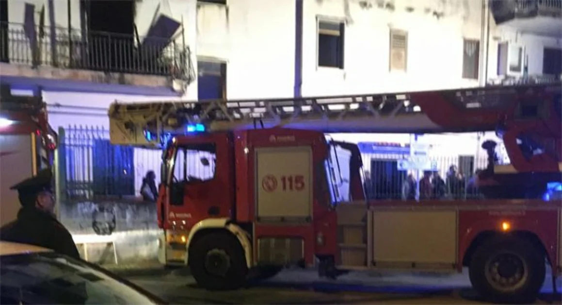 Torre Annunziata - Appartamento in fiamme in via Avallone: in carcere l'autore dell'incendio