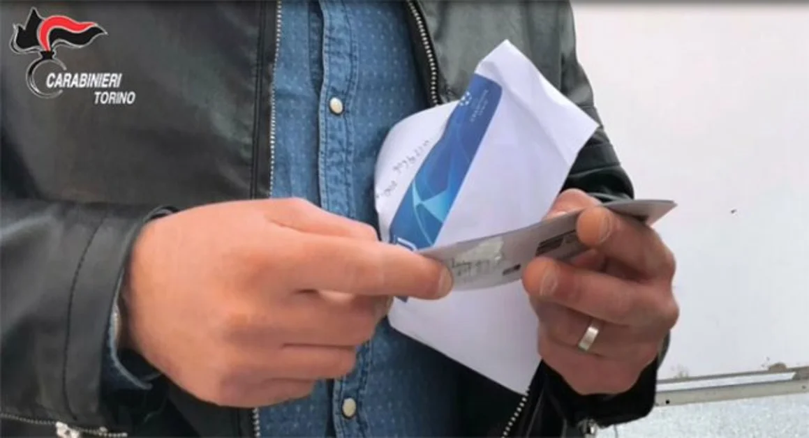 Biglietti falsi per vedere le partite della Juventus allo stadio, nei guai nove bagarini napoletani