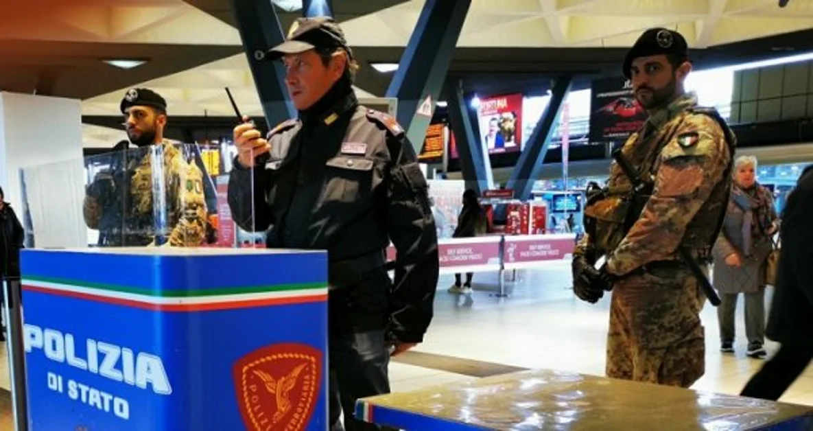 Napoli -  Arrestati otto malviventi che operavano nella stazione di Piazza Garibaldi