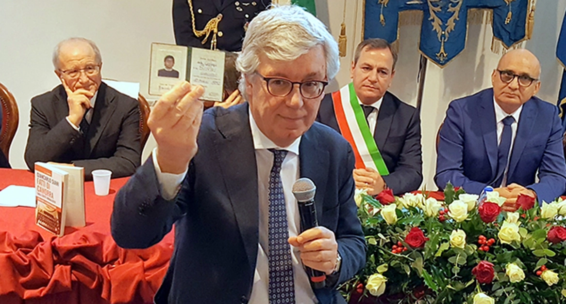 Torre Annunziata - Paolo Siani: «Giancarlo era un ragazzo normale esattamente come voi»