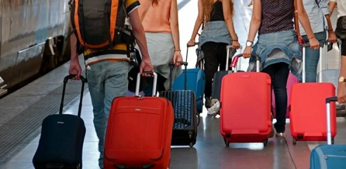 Istat: in dieci anni 816 mila giovani via dall'Italia