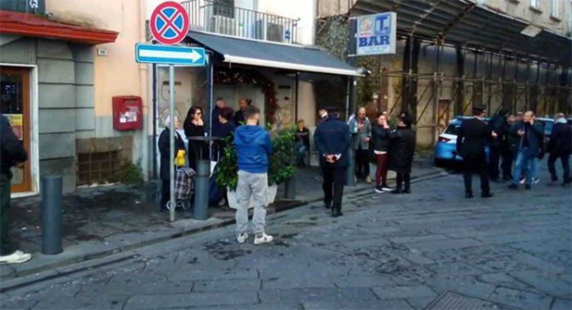Portici - Pregiudicato ucciso in un bar da colpi di arma da fuoco