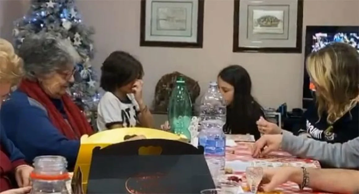 Stefano De Martino e Belen, Natale a Torre Annunziata