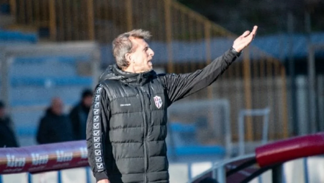 Torre Annunziata - Savoia, mister Parlato: "Con il Marina di Ragusa forze fresche in campo"