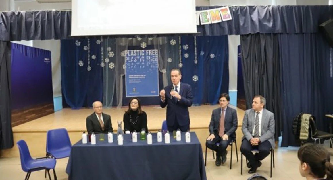 Torre Annunziata - Progetto educazione ambientale, viaggio alla "Leopardi"