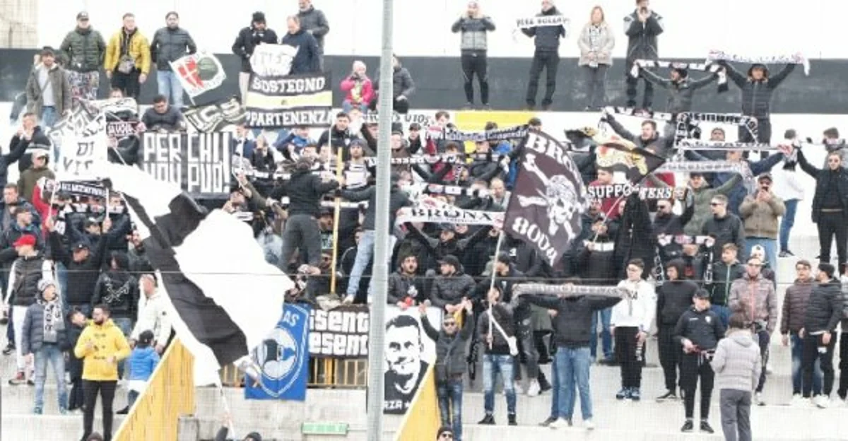 Torre Annunziata - Savoia, il presidente Mazzamauro: "Negatoci un rigore sacrosanto"