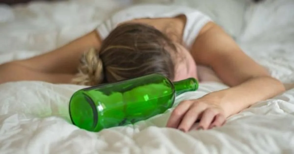 Napoli - "Non bevetevi la vita, non fate gli sbronzi", convegno con medici, scuole  e Istituzioni