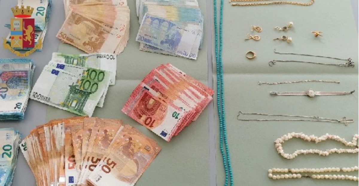 Portici/Ercolano - Aveva trafugato da una casa valori per 17 mila euro, arrestato 54enne