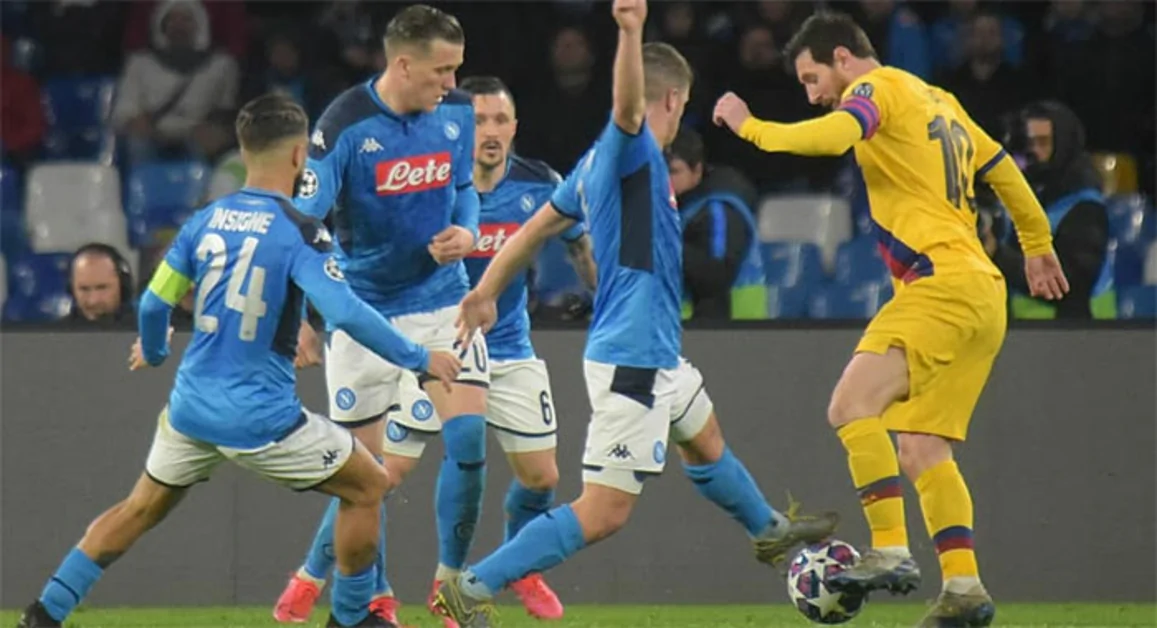 Partite ogni tre giorni, il Napoli deve scegliere i suoi obiettivi