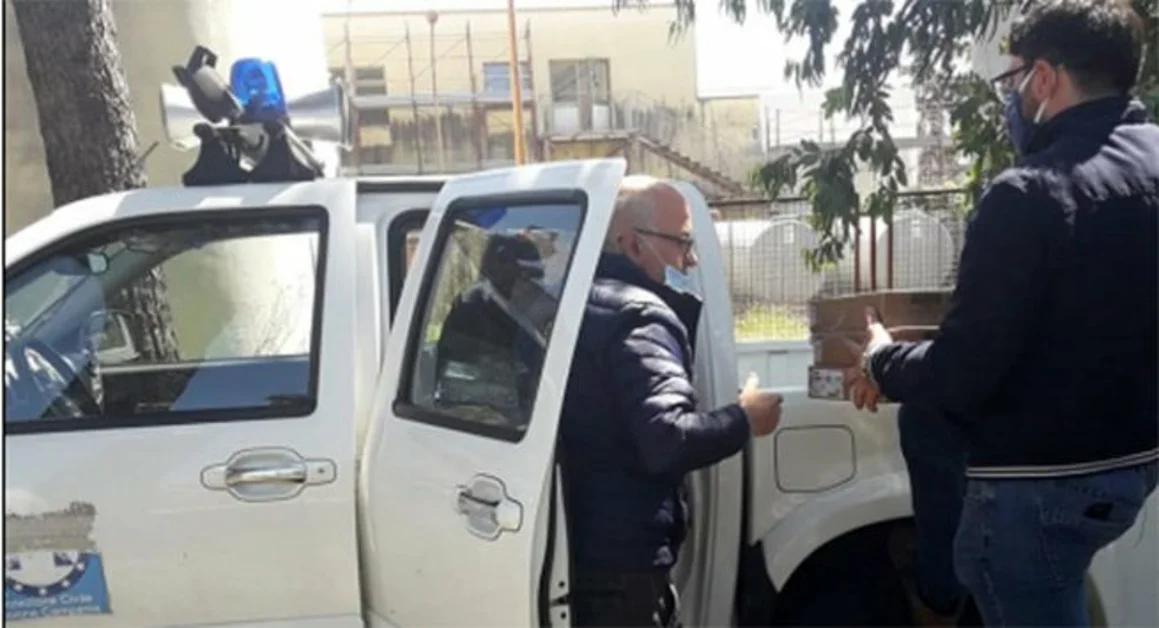 Boscoreale - Protezione civile, consegnati i computer portatili agli alunni del 2° Circolo Dati