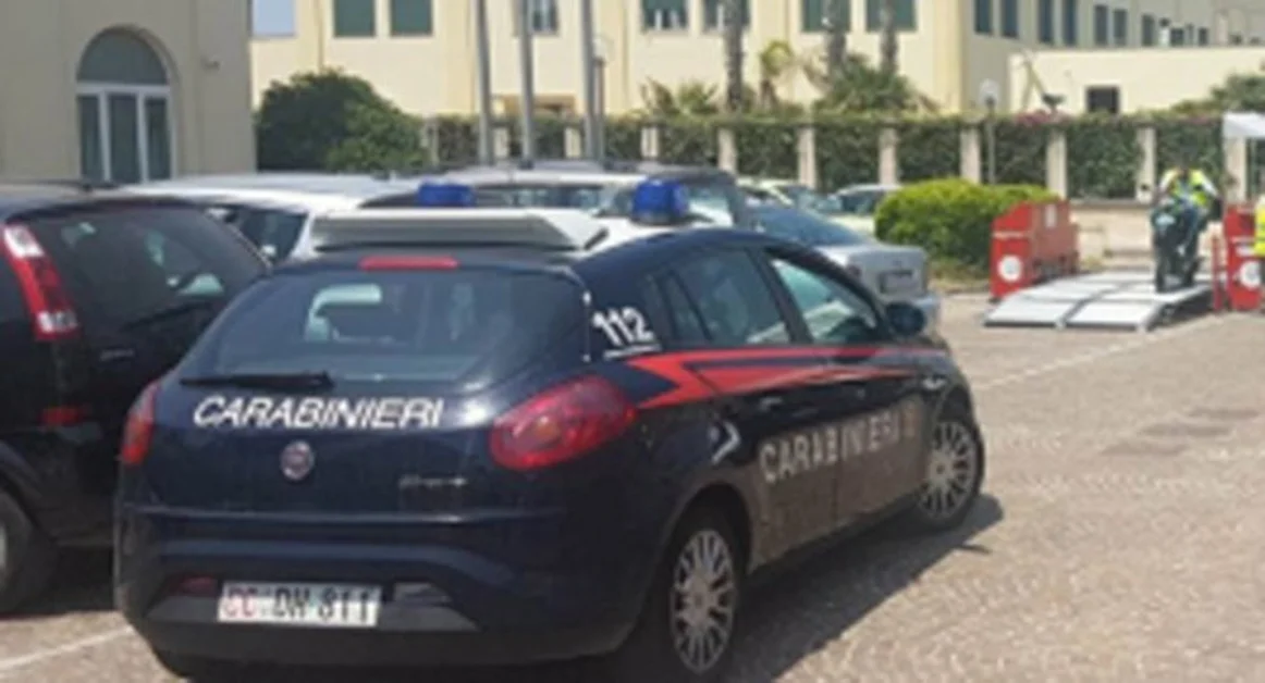 Castellammare - Donna scippata in villa comunale, arrestato 18enne