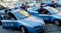 Napoli - Maxi operazione della Polizia, misure cautelari per oltre 20 persone