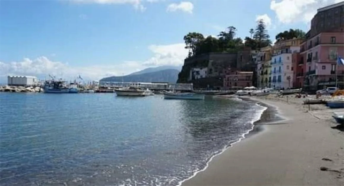 Sorrento - Iniziati i lavori per il collettamento dei reflui all'impianto di Punta Gradelle