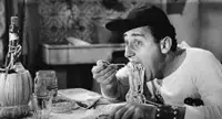 Alberto Sordi, celebre maschera dell’arte italiana, oggi avrebbe compiuto 100 anni