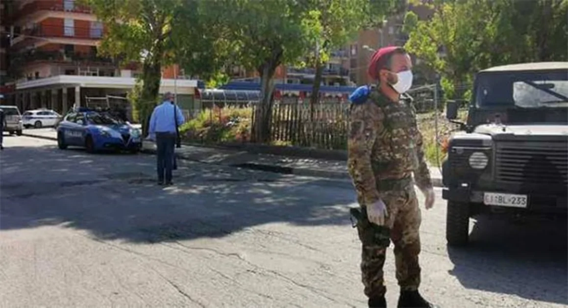 Coronavirus, tensioni a Mondragone: in arrivo l'esercito