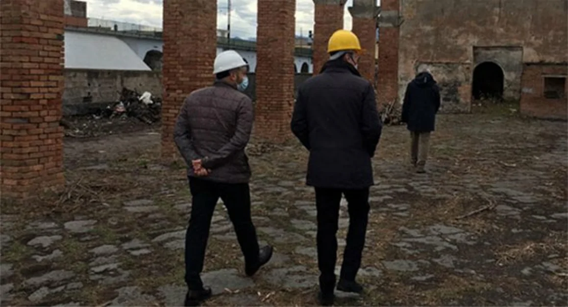 Torre Annunziata - Cantiere Parco Urbano, pressioni sul vicesindaco Ammendola