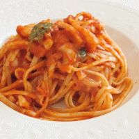 Pasta con sugo di calamari