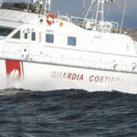 Punta Campanella, barca in avaria con 7 persone a bordo. Naufraghi salvati dalla Guardia costiera