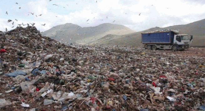 Terra dei fuochi, 4 milioni di euro dal ministero. Partono i camion per la raccolta