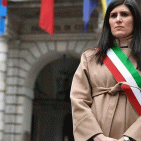 Condannata a 6 mesi il sindaco di Torino Appendino: "Continuerò a governare la città"