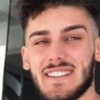 Picchiato e gambizzato, 21enne incensurato perde entrambe le gambe