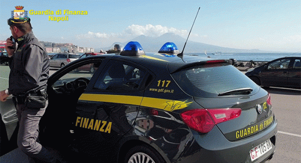 Napoli - Ristorante "Reginella", denunciati in 7 per bancarotta fraudolenta