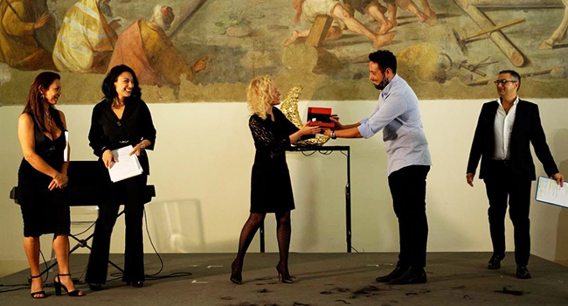 Teatro - Carla Carfagna con “Niente” vince la terza edizione de “Le Cortigiane, corti teatrali al femminile”