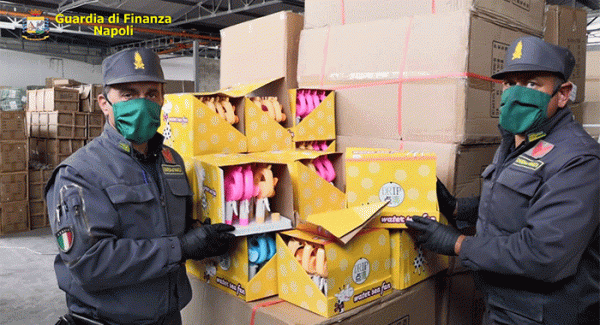 Nola - Sequestrati 570mila prodotti pericolosi e privi di marchio CE
