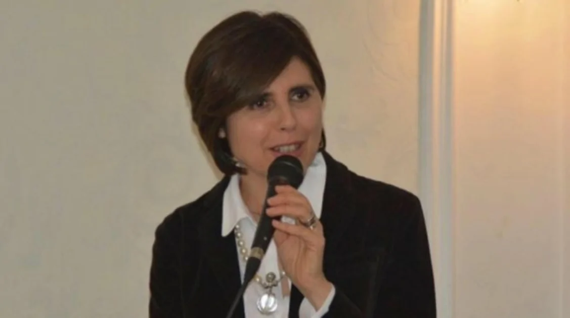 Pompei - Installazione di antenne 5G, la senatrice La Mura (M5S): "Firmerò anche io la denuncia"