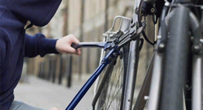 Sorrento - Ruba bicicletta ad una donna, arrestato 26enne libico