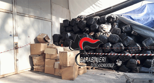 Terzigno - Denunciato 39enne per smaltimento illecito di rifiuti tessili