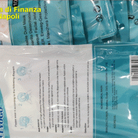 Napoli - Gianturco, sequestrati circa 15mila dispositivi sanitari non a norma