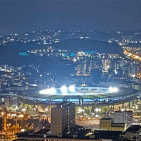 Lo stadio San Paolo si illumina per Diego Armando Maradona