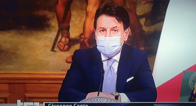 Coronavirus, Dpcm di Natale: spostamenti limitati e negozi aperti