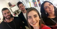 DayDreamer: Can Yaman, Demet Özdemir, una lunga amicizia con Emre e Leyla