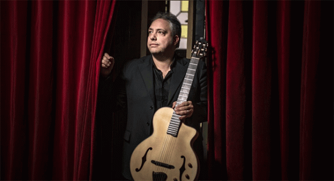 I 700 anni di Torre Annunziata: il chitarrista Buzzurro nel concerto di fine anno