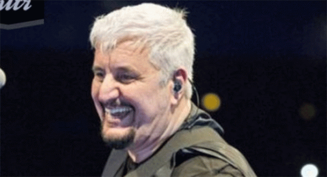 A 6 anni dalla scomparsa di Pino  Daniele, un murales della copertina dell'album "Terra mia"