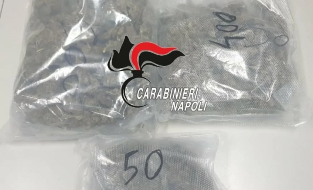 Boscoreale - Arrestati due giovani fidanzati, avevano in casa quasi un chilo di marijuana