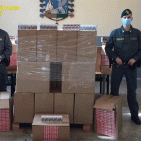 Torre Annunziata nord, fermato furgone con 440 kg di sigarette di contrabbando