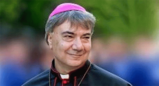 Chiesa di Napoli, positivo al Covid-19 l'arcivescovo Battaglia