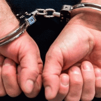 Pozzuoli - Ruba un motociclo e tenta di scappare, bloccato da un agente di Polizia Penitenziaria