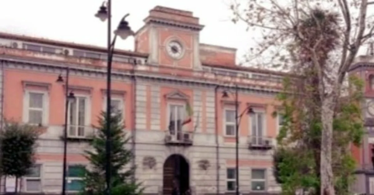 Arzano - Lettera della camorra con minacce di morte al Comune