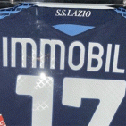 Ciro Immobile mette all'asta 5 delle 100 maglie regalate per festeggiare il titolo di capocannoniere