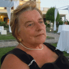 Torre Annunziata - "Radio linea centro", muore per Covid la donna che l'ha fondata: Maria Lanzara